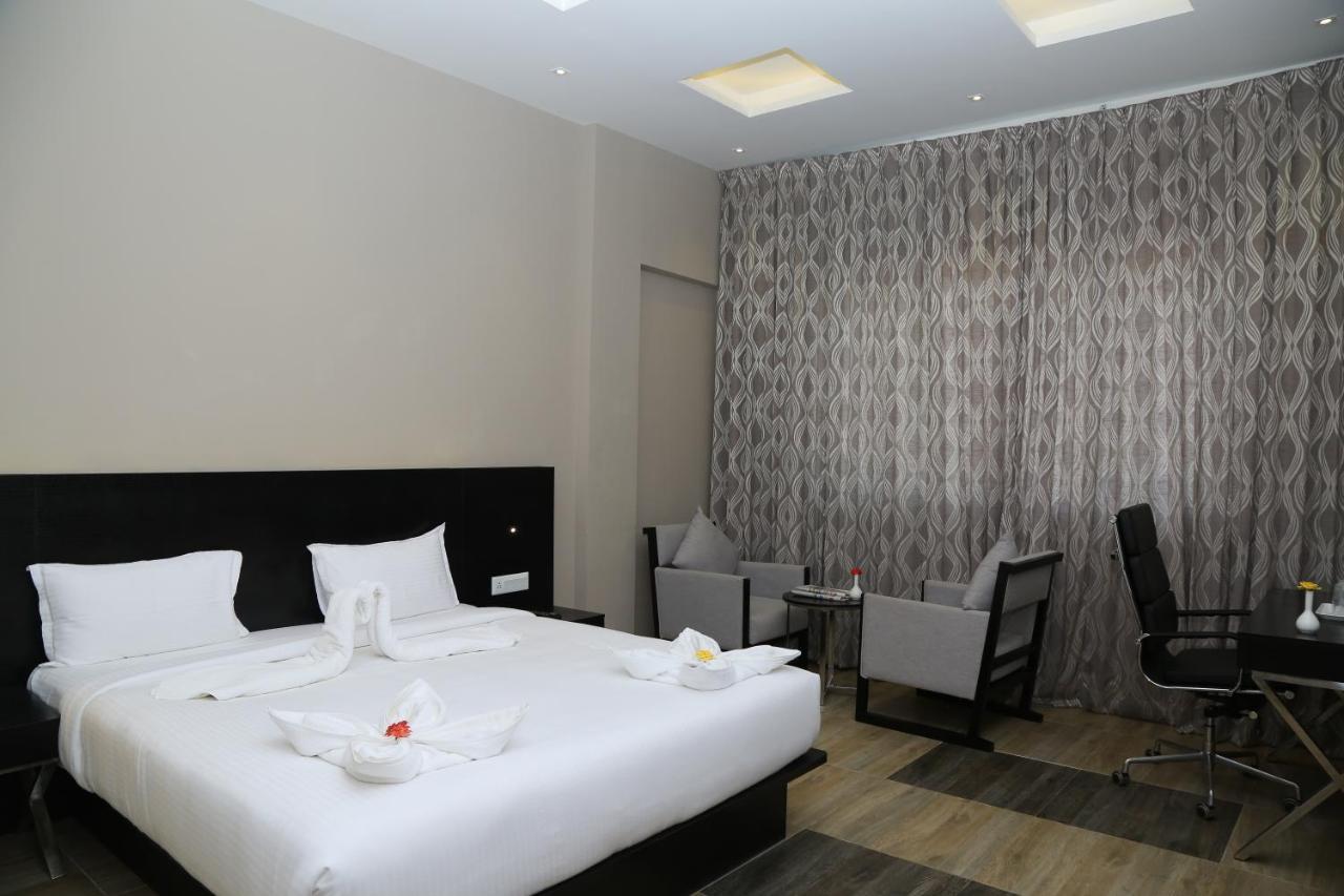 Hotel Queens Inn Velankanni Exterior photo