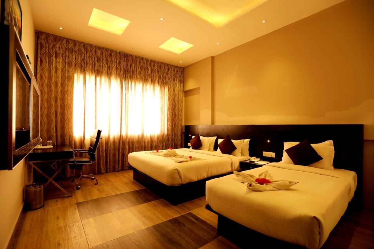 Hotel Queens Inn Velankanni Exterior photo