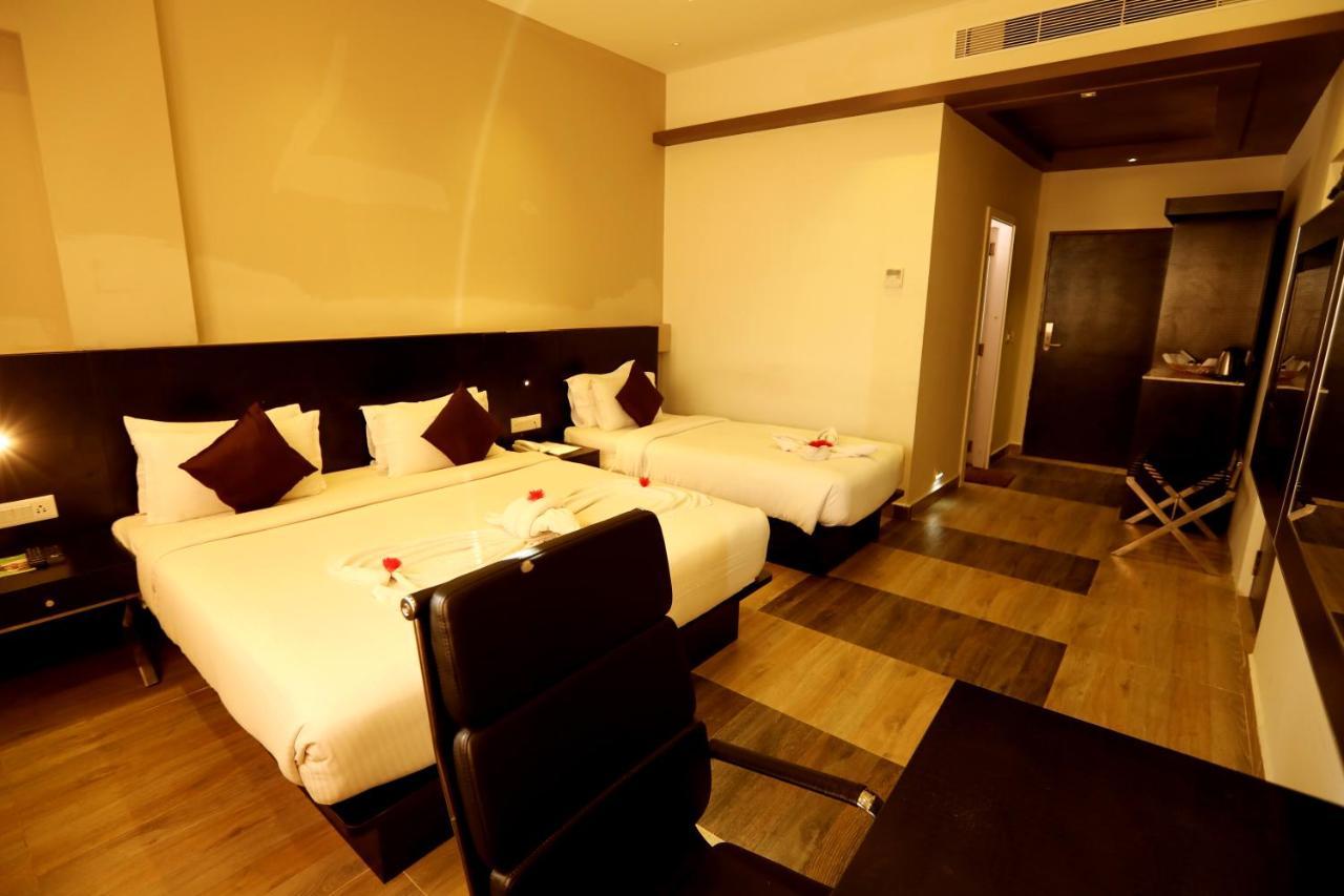 Hotel Queens Inn Velankanni Exterior photo