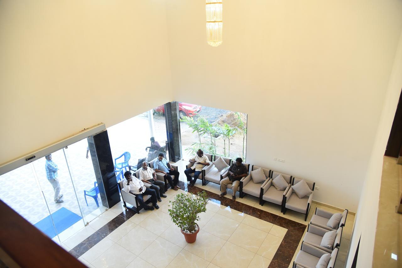 Hotel Queens Inn Velankanni Exterior photo