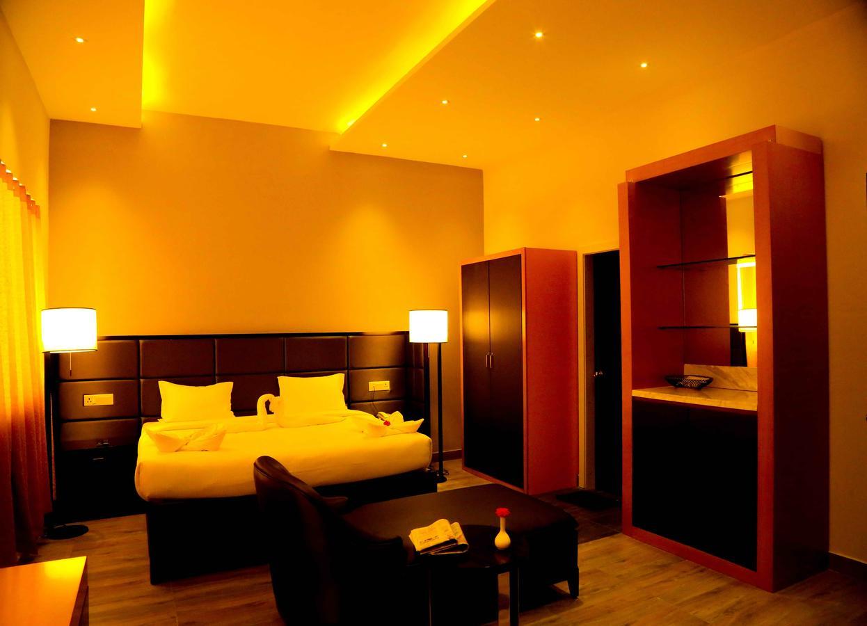 Hotel Queens Inn Velankanni Exterior photo